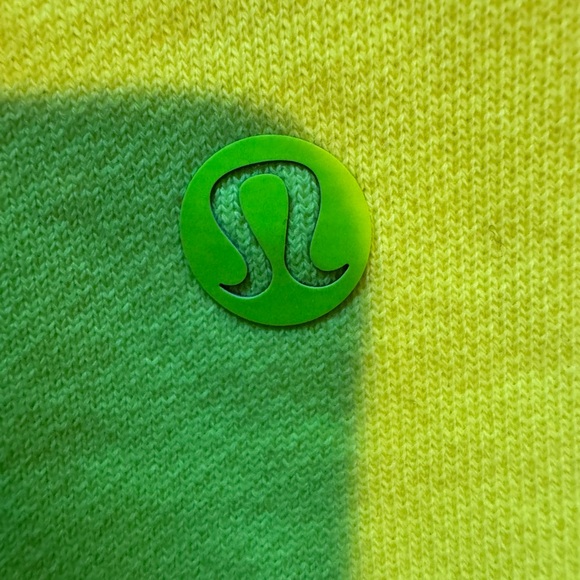 Lululemon Athletica Cropped Yellow Scuba Joggers - Picture 3 of 5